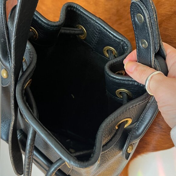 Dooney & Bourke - Bucket Bag, Shoulder. Hand Pull String, VINTAGE - Picture 8 of 9